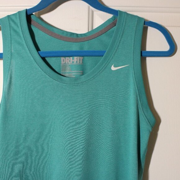 🎄Nike Dri-Fit Tank Top Size Small - Picture 3 of 7